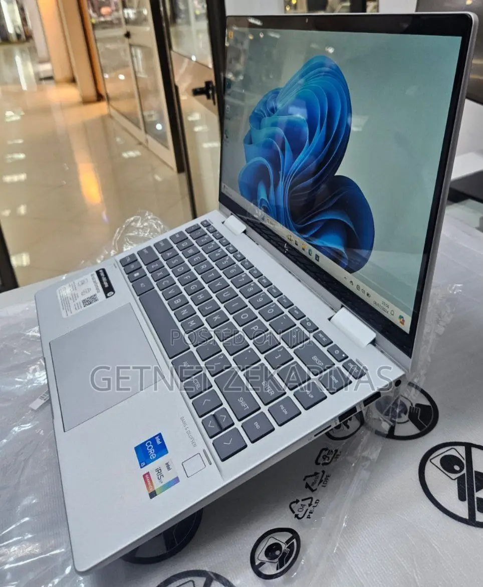 New Laptop HP Envy X360 8GB Intel Core I5 SSD 512GB