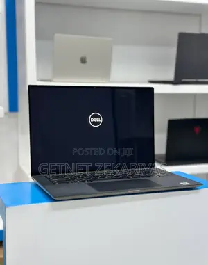 New Laptop Dell Precision 15 3520 32GB Intel Core I7 SSD 512GB