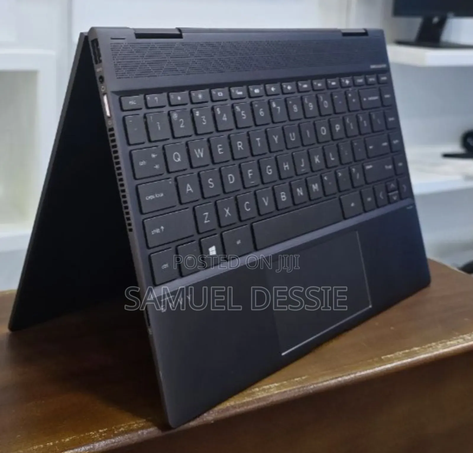New Laptop HP Envy X360 8GB AMD Ryzen 5 SSD 512GB