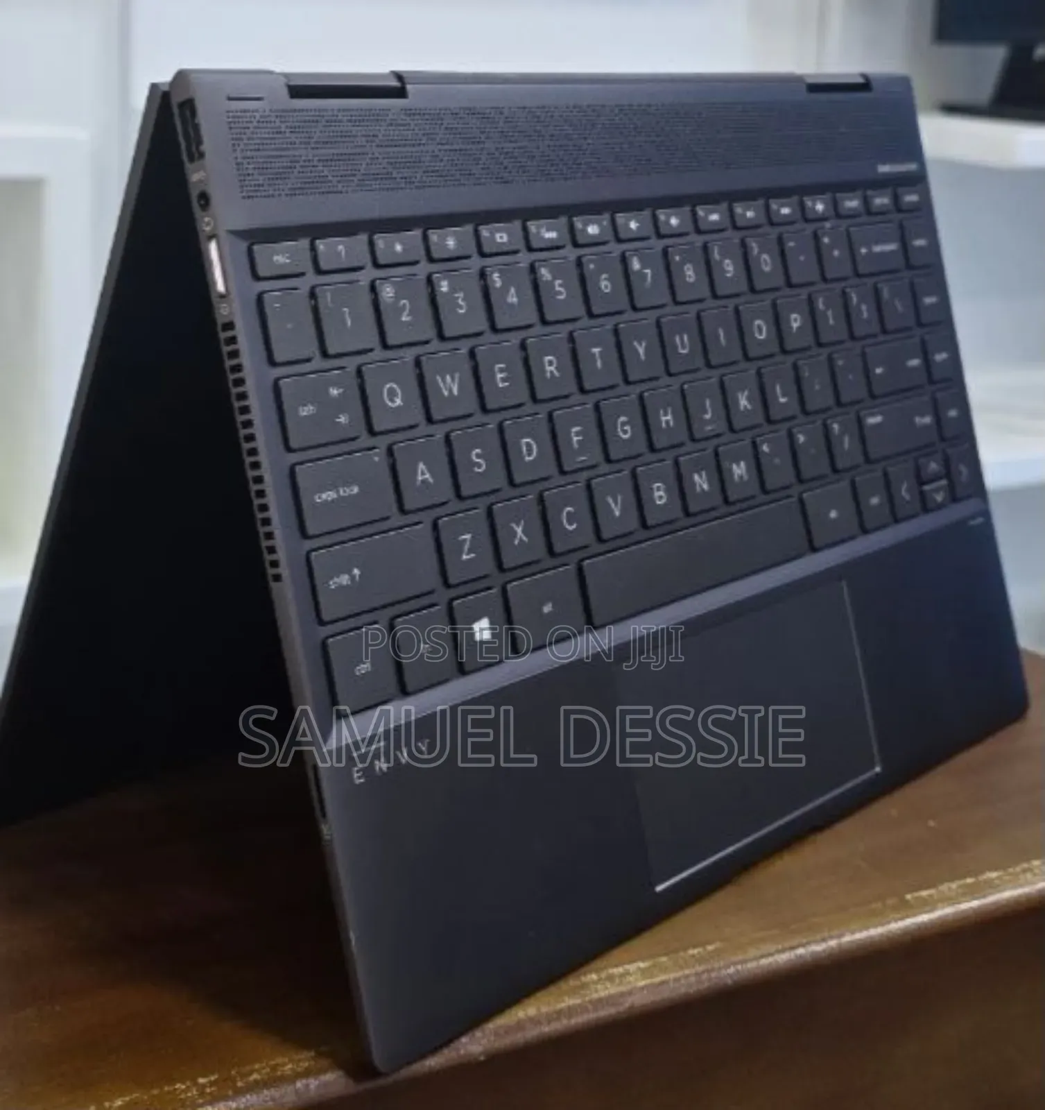 New Laptop HP Envy X360 8GB AMD Ryzen 5 SSD 512GB