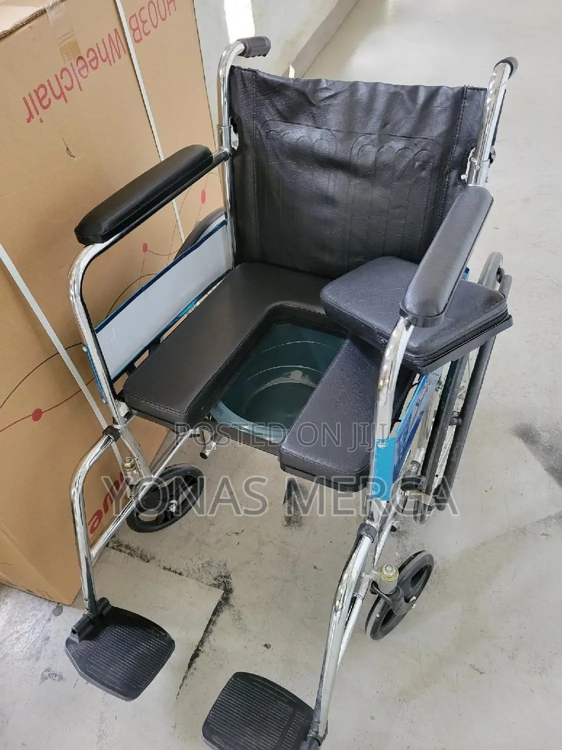Popo Wheelchair~`~Used Wheelchair\,\Wheelchair,.,Wheelchair