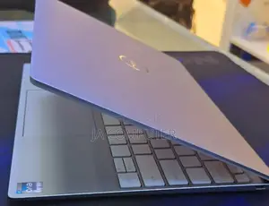 New Laptop Dell XPS 13 16GB Intel Core I7 SSD 512GB