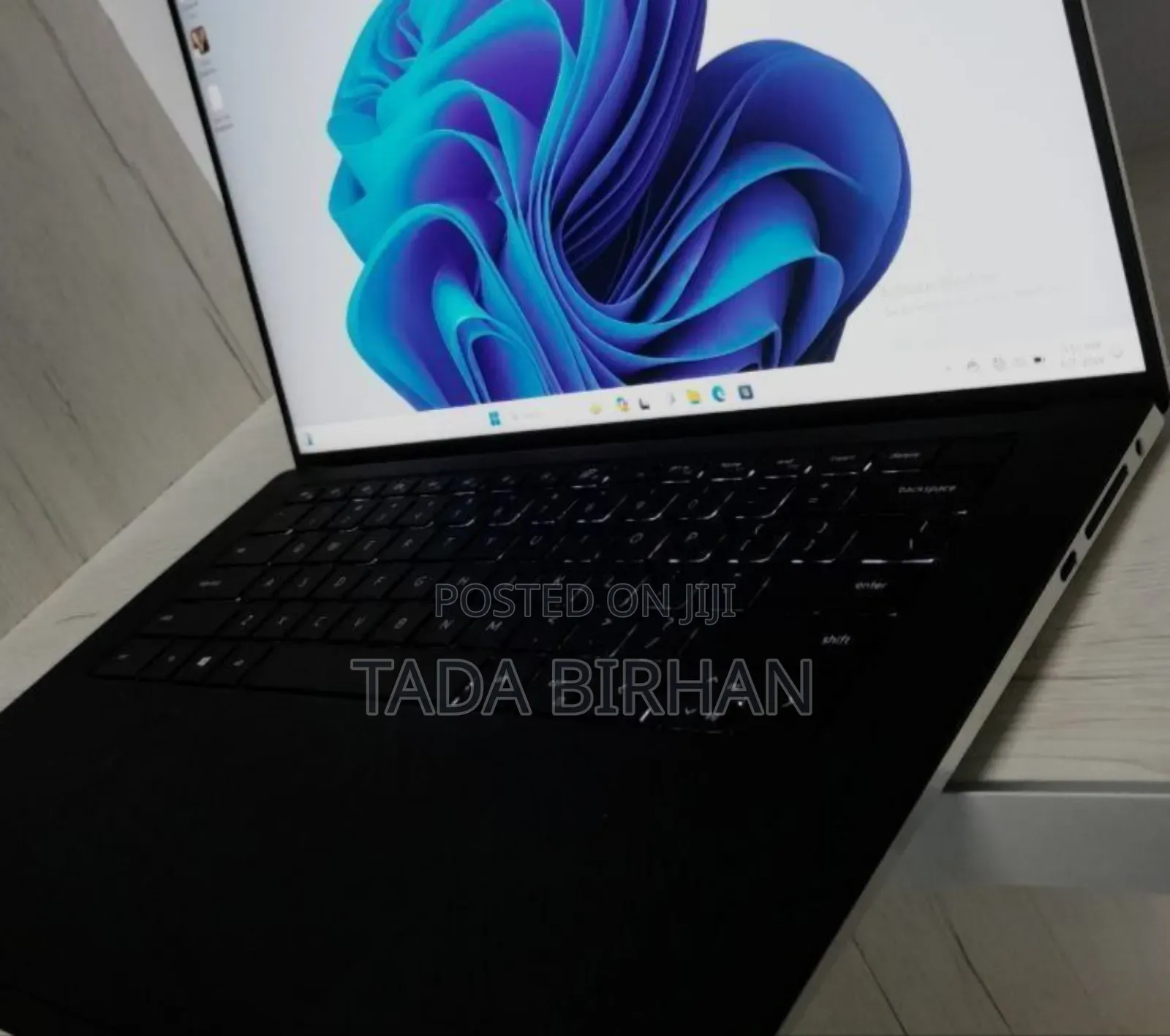 New Laptop Dell XPS 15 16GB Intel Core I7 SSD 512GB
