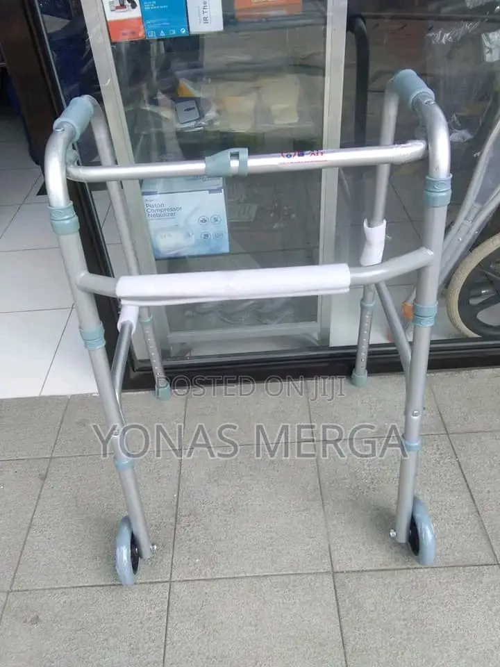 Walker/Waker/Walker/Walker/With Wheel, Push Button Lock