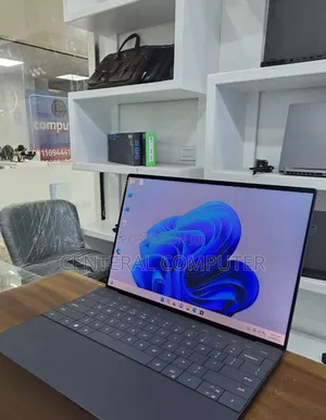 New Laptop Dell XPS 13 9350 20GB Intel Core I7 HDD+SSD 512GB
