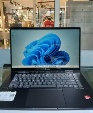 New Laptop HP Envy X360 8GB AMD Ryzen 7 SSD 512GB