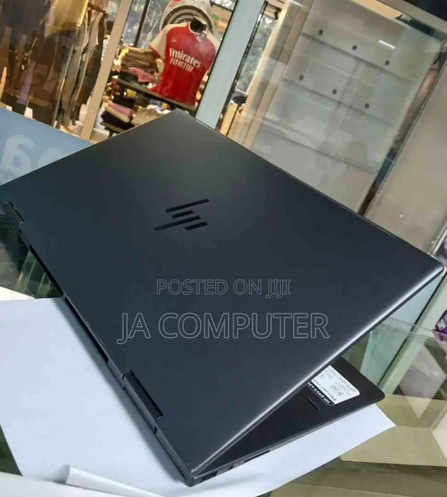 New Laptop HP Envy X360 8GB AMD Ryzen 7 SSD 512GB