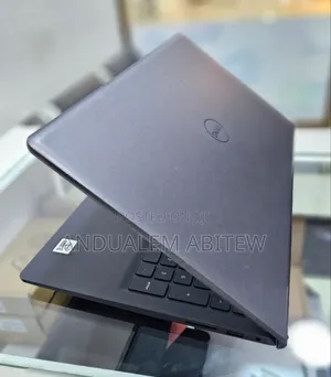 New Laptop Dell Inspiron 15 8GB Intel Core I5 SSD 256GB