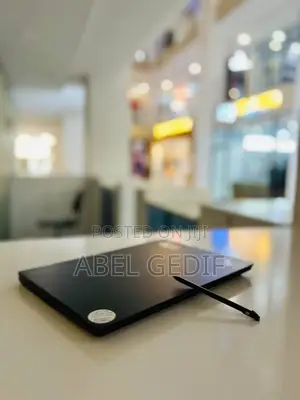 New Laptop Lenovo ThinkPad Yoga 8GB Intel Core I7 SSD 512GB