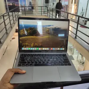 New Laptop Apple MacBook Air 2019 16GB Intel Core i5 SSD 256GB