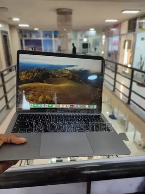 New Laptop Apple MacBook Air 2019 16GB Intel Core i5 SSD 256GB