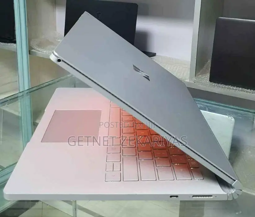 New Laptop Microsoft Surface Book 3 32GB Intel Core i7 SSD 512GB