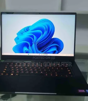 New Laptop Razer Blade 16GB Intel Core I7 SSD 512GB