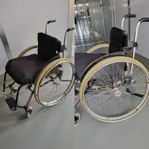 High Comfortable Basic Wheelchair (Mmc/Heavy Duty Wheelchair