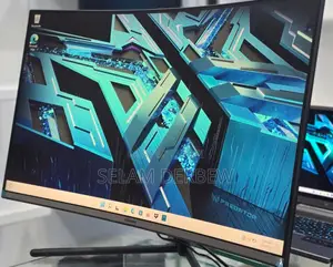 Curved Moniter