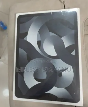 New Apple iPad 9.7 256 GB Silver