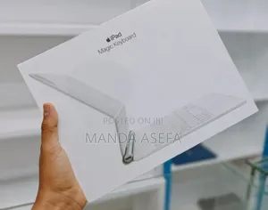 New Laptop 1GB Apple M2 SSD 256GB