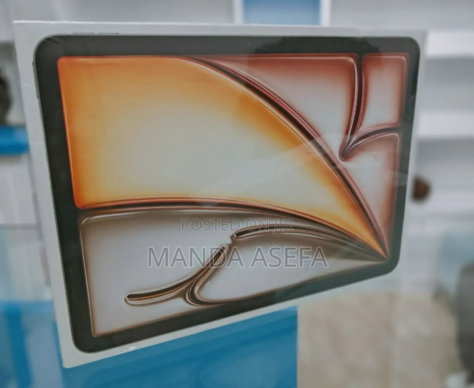 New Laptop 1GB Apple M2 SSD 256GB