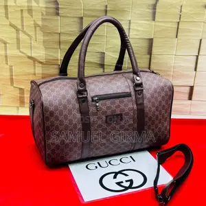 Duffle Bag ( Gucci )