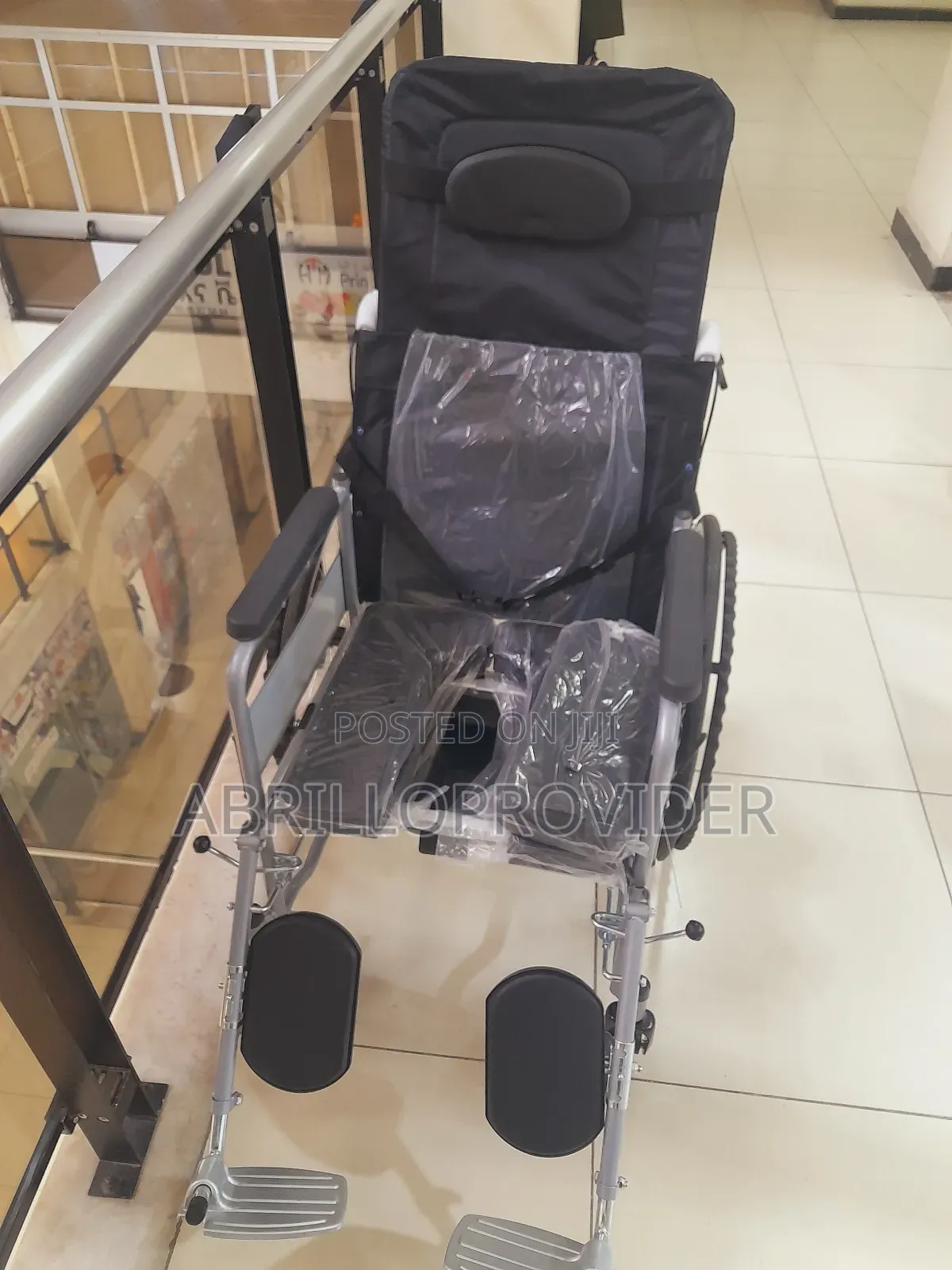 Wheelchair Foldable, Lightweight, Elderly Manual Toilet