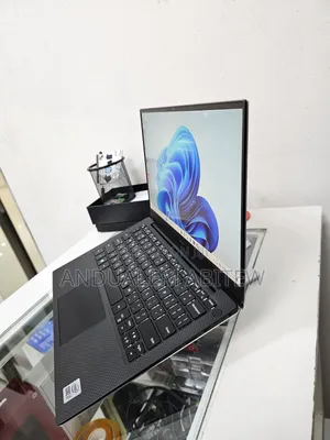 New Laptop Dell XPS 13 16GB Intel Core I7 SSD 512GB