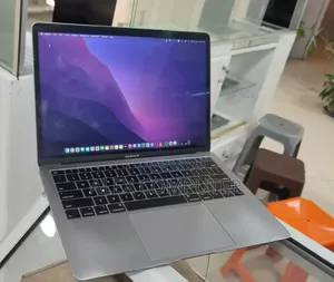 New Laptop Apple MacBook Air 2019 8GB Intel Core I5 SSD 256GB