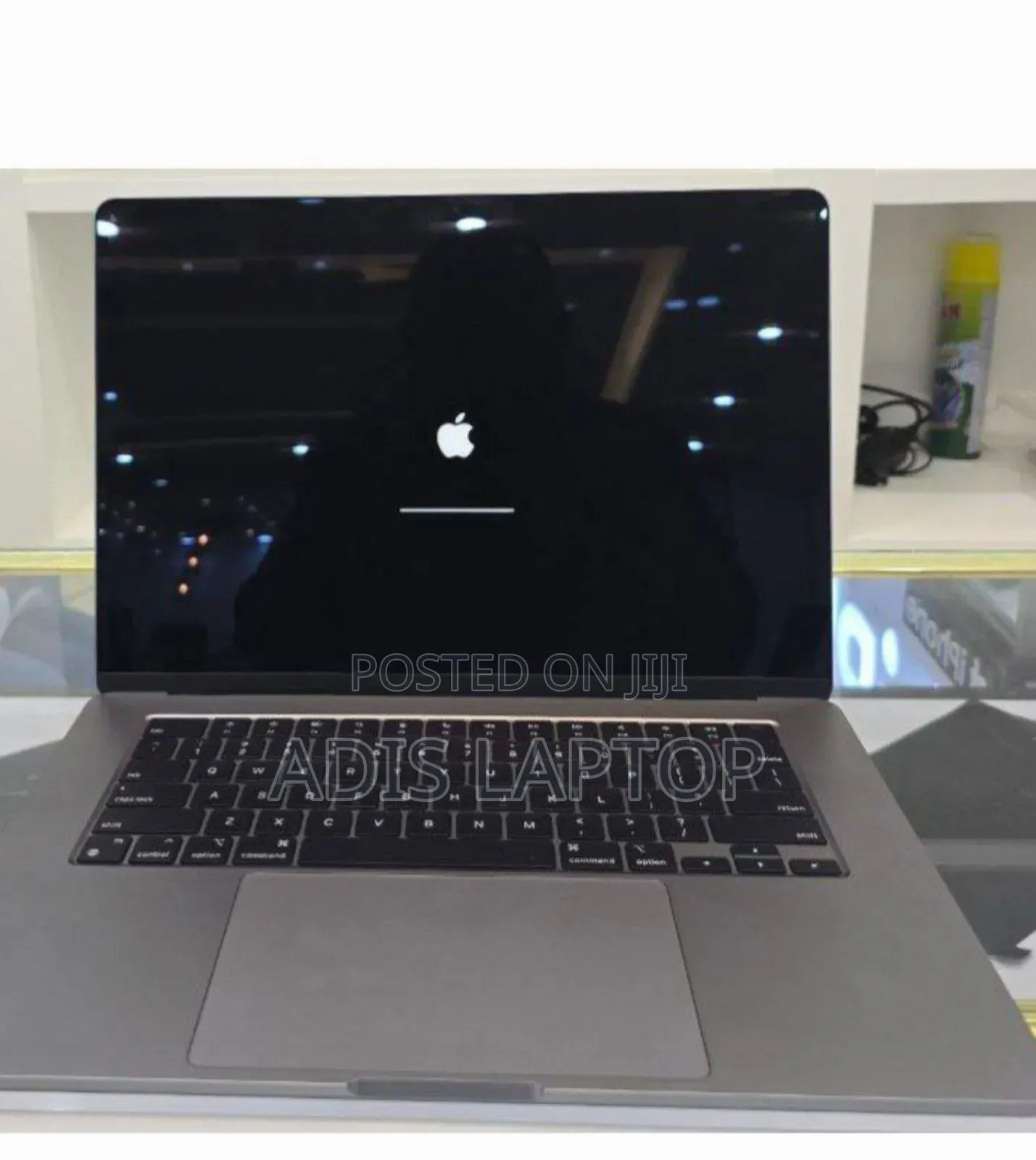 New Laptop Apple MacBook Air 2022 M2 8GB Intel Core I5 SSD 256GB