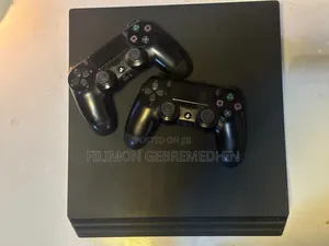 አሜሪካን Playstation 4 Pro