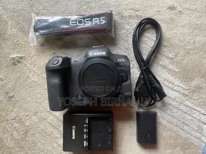 Canon R5 Camera Body