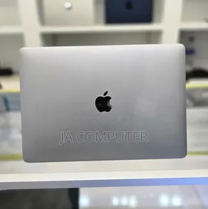 New Laptop Apple MacBook Air 2019 8GB Intel Core I5 SSD 256GB