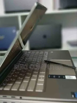 New Laptop Lenovo Yoga 700 16GB Intel Core I7 SSD 512GB