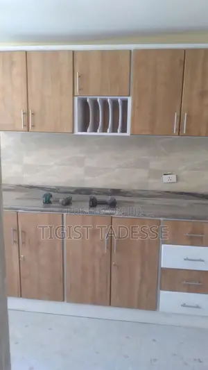 Kitchen Cabinet አንደቤትዎ ፅድት አድርገን እንሰራለን