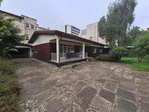 3bdrm Villa in Bole for rent