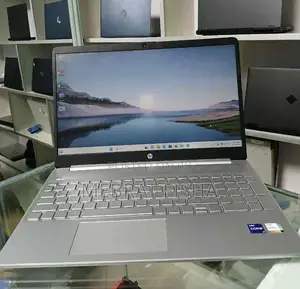 New Laptop HP 16GB Intel Core I7 SSD 512GB