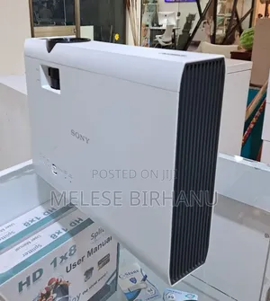 New Sony Dx 102 Projector