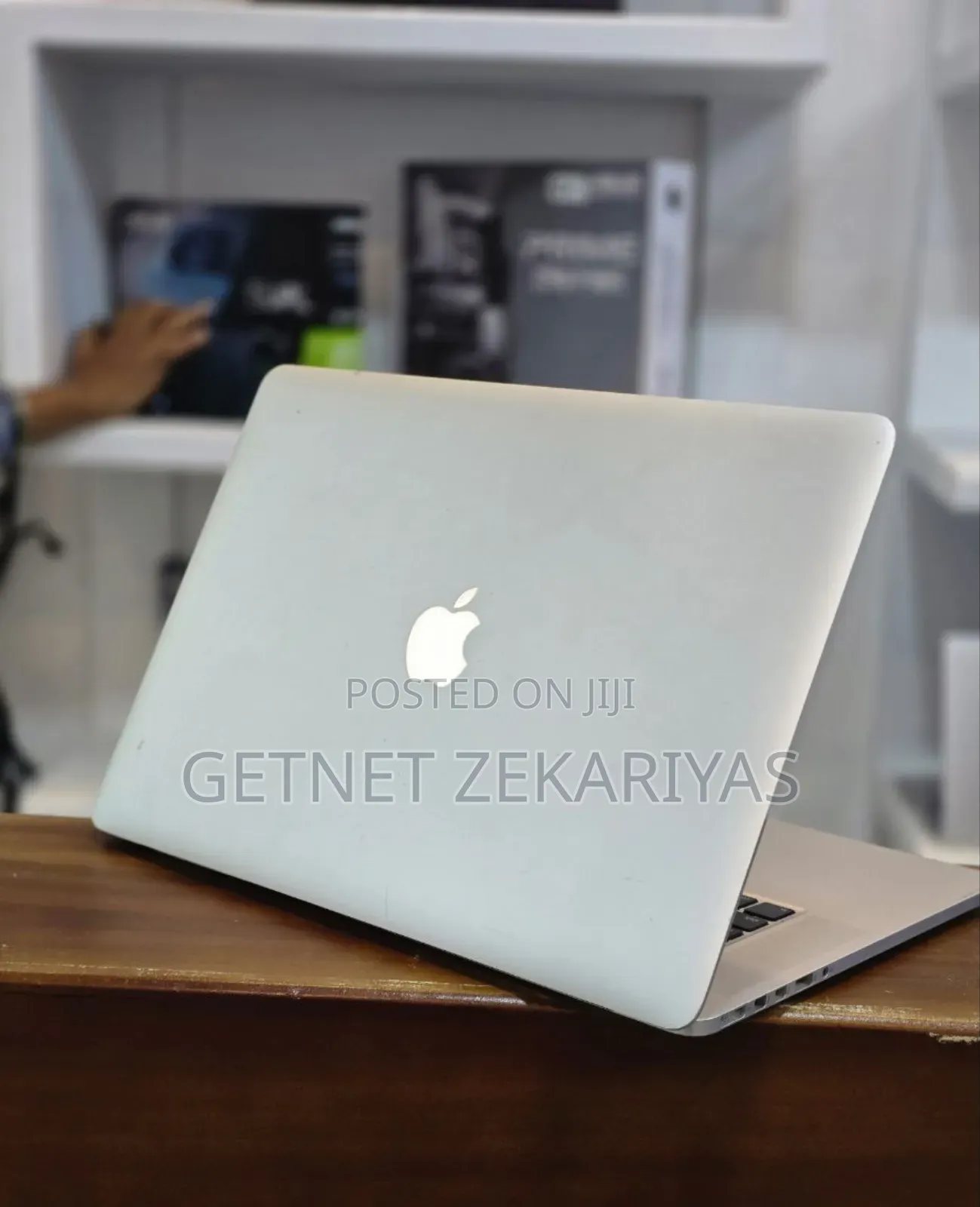 New Laptop Apple MacBook Pro 2015 16GB Intel Core I7 SSD 512GB