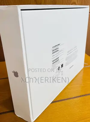 New Laptop Apple MacBook Air 2022 M2 8GB Apple M2 SSD 256GB