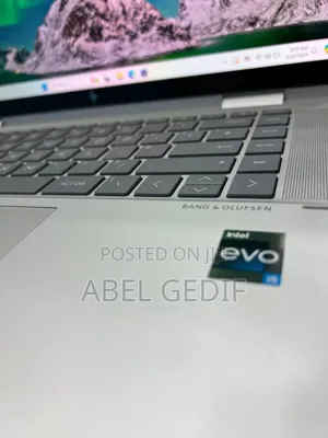 New Laptop HP Envy X360 8GB Intel Core I5 SSD 512GB