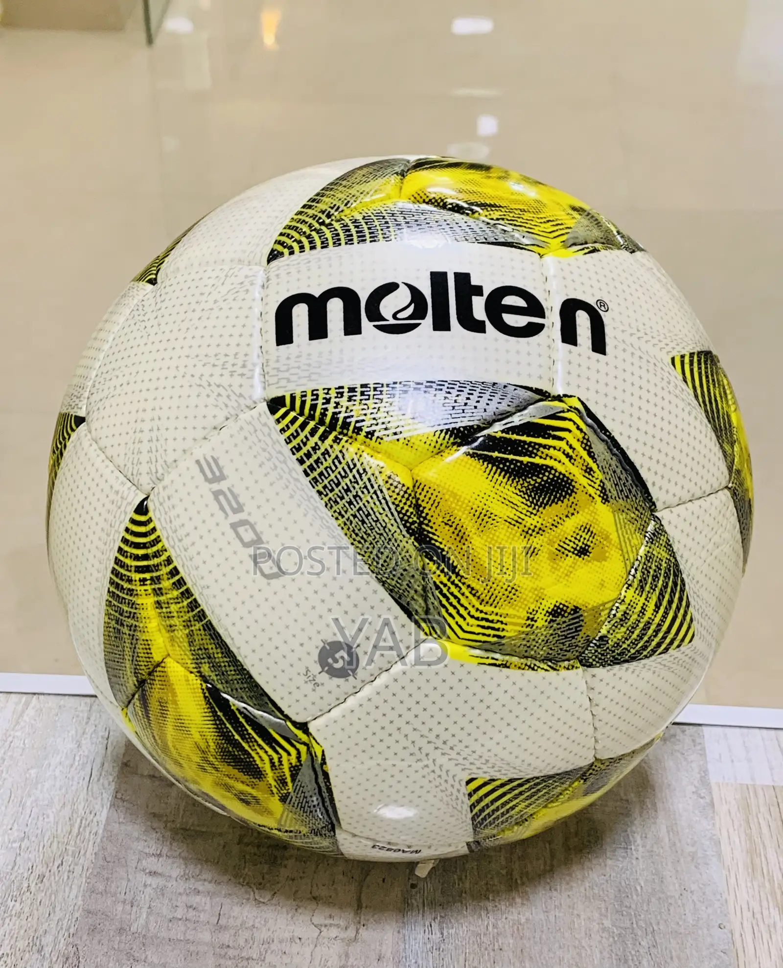 Brand New Molten Tubeless Balls