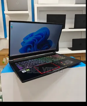 New Laptop MSI Katana 17 16GB Intel Core I7 HDD+SSD 512GB