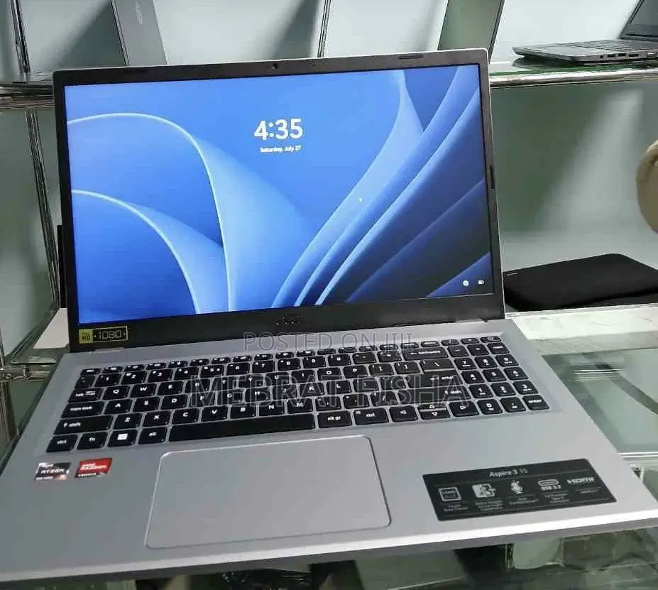 New Laptop Acer Aspire 3 8GB AMD Ryzen 3 SSD 512GB