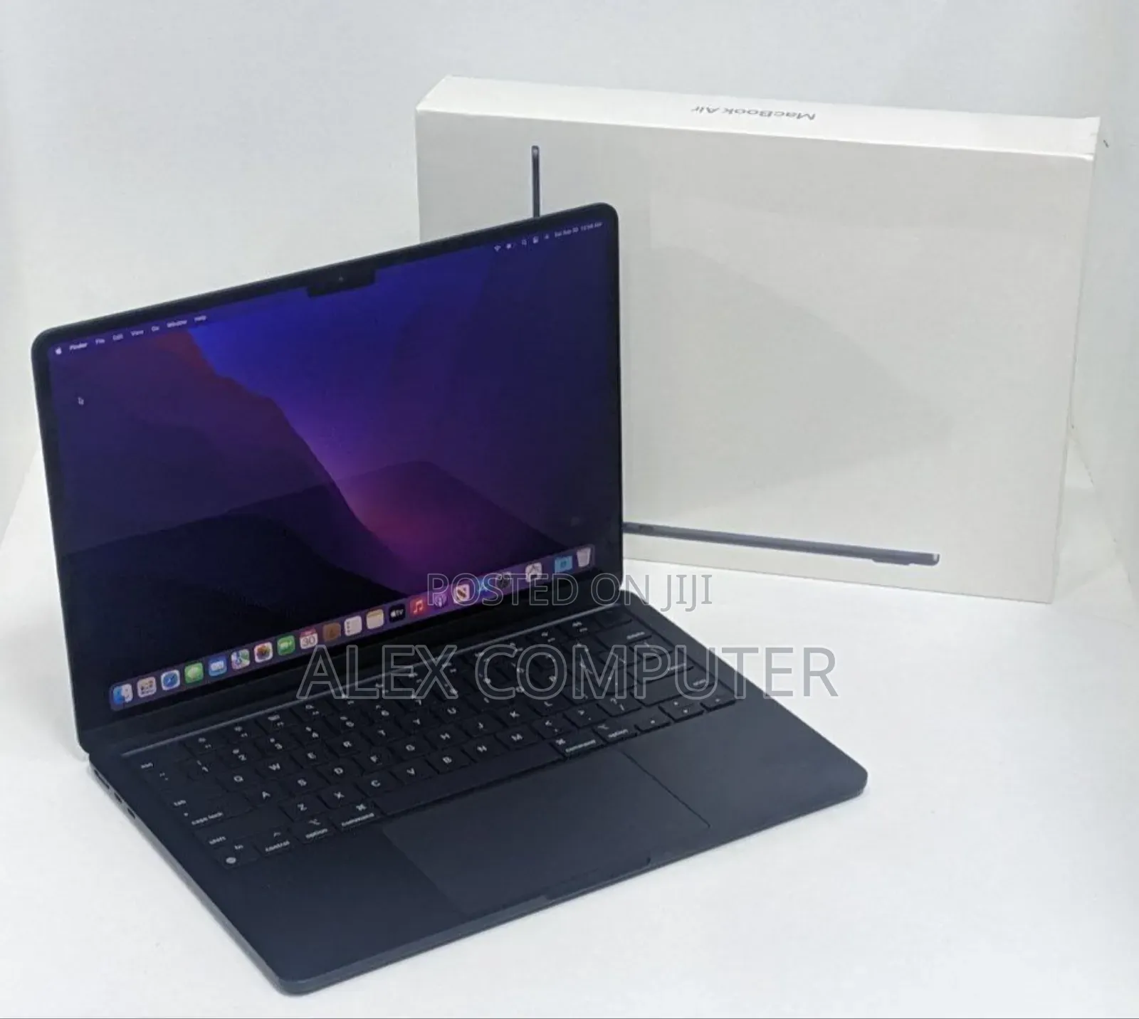 New Laptop Apple MacBook Air 2022 M2 8GB Apple M2 SSD 256GB