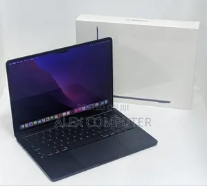 New Laptop Apple MacBook Air 2022 M2 8GB Apple M2 SSD 256GB