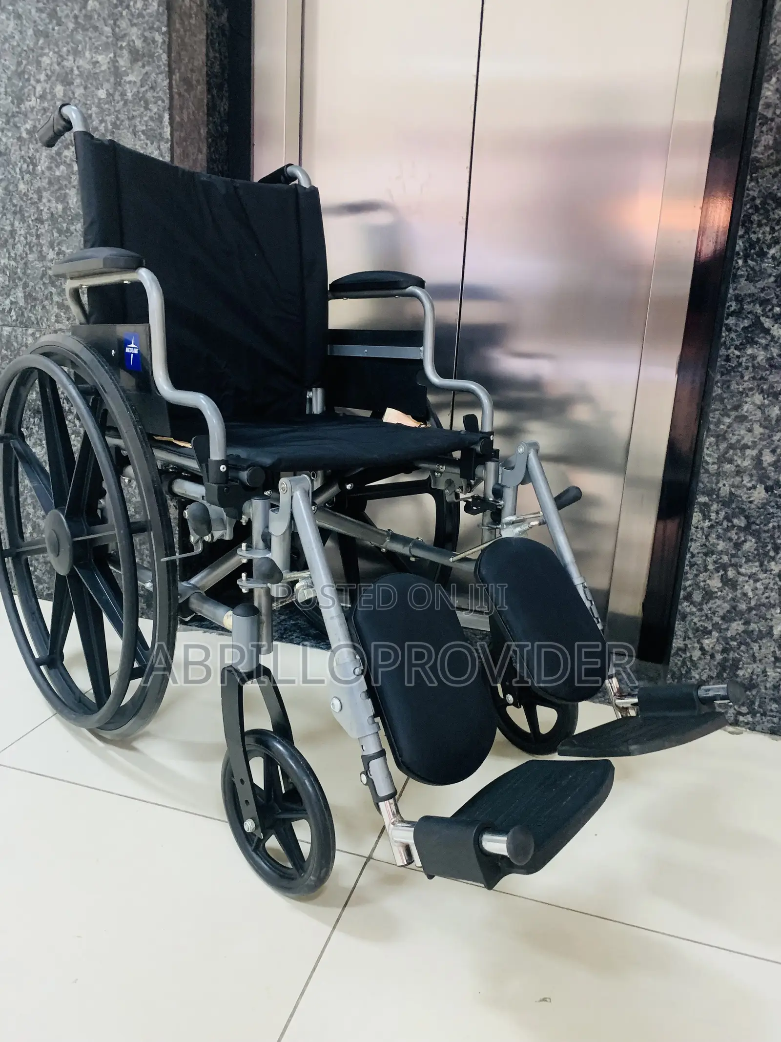 Travel Wheelchair Adjustable Leg Rests With Handbrakes