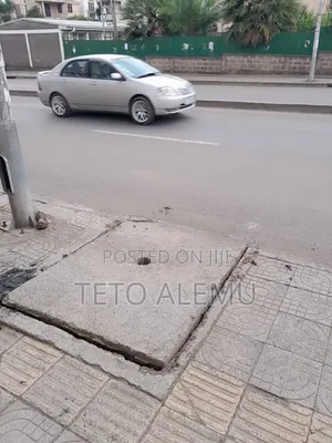 የሚሸጥ ቦታ አያት ዋና አስፓልት