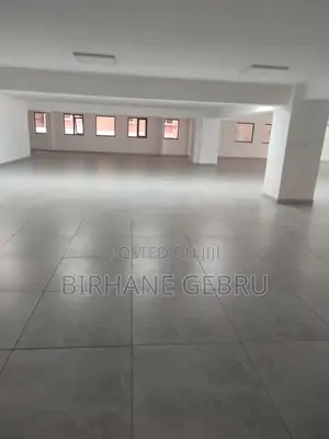 1st Apartiment Rent for Business