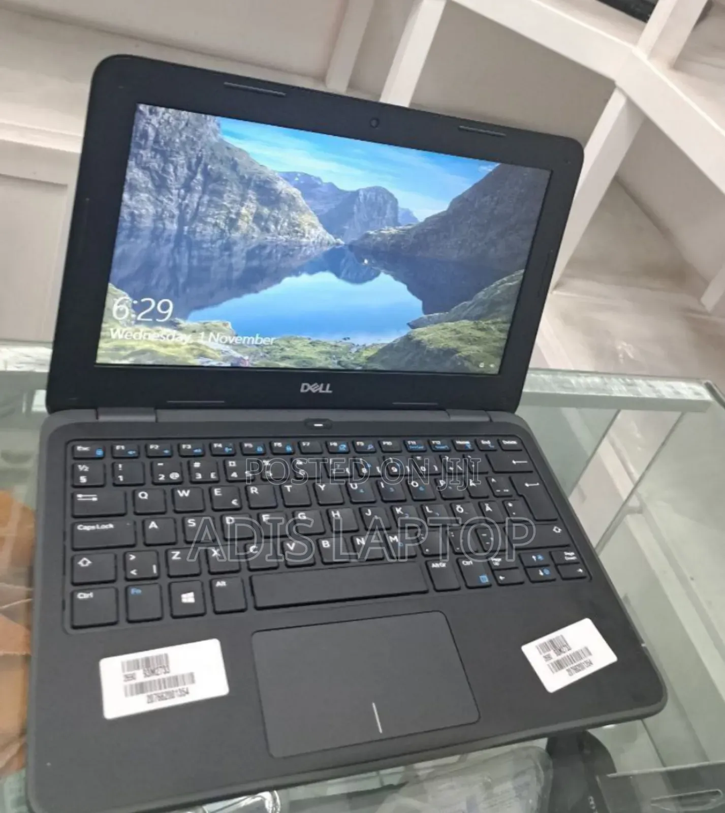 New Laptop Dell Latitude 11 3190 4GB Intel Core I3 HDD 128GB