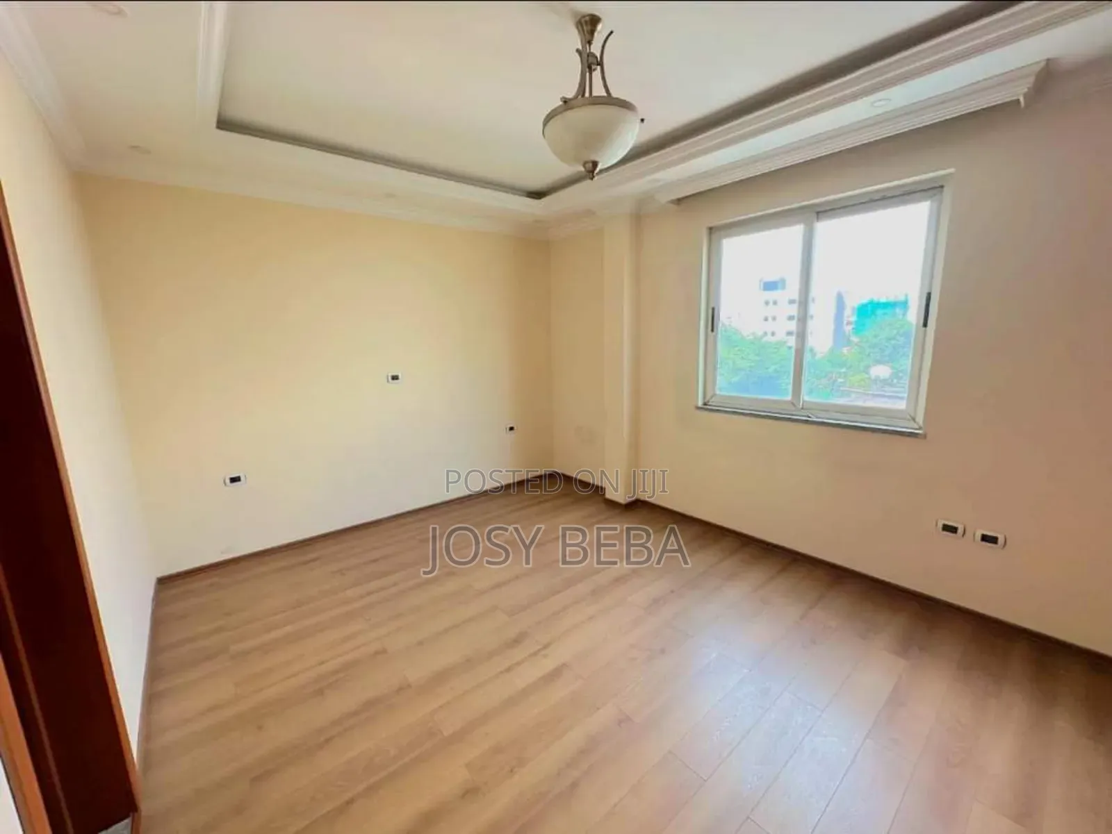 8bdrm House in Bole for rent