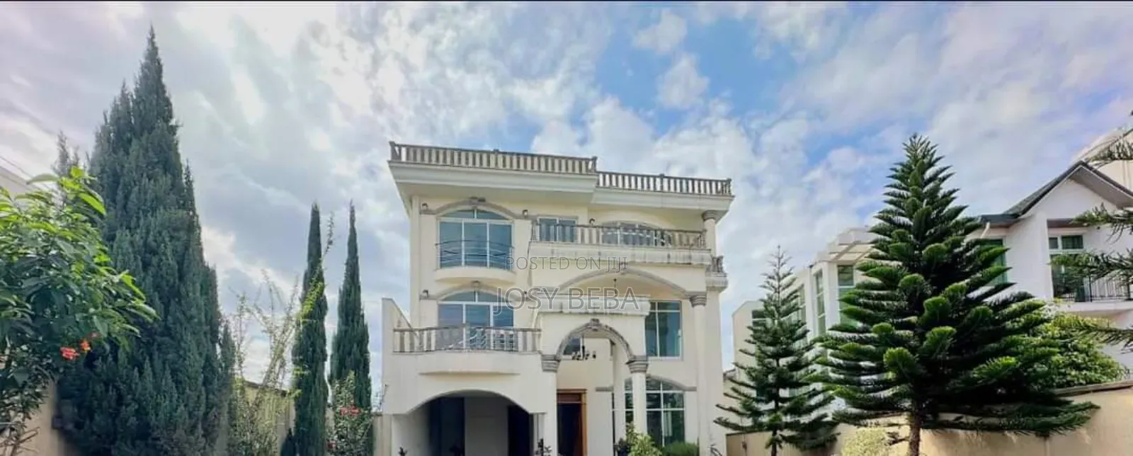 8bdrm House in Bole for rent