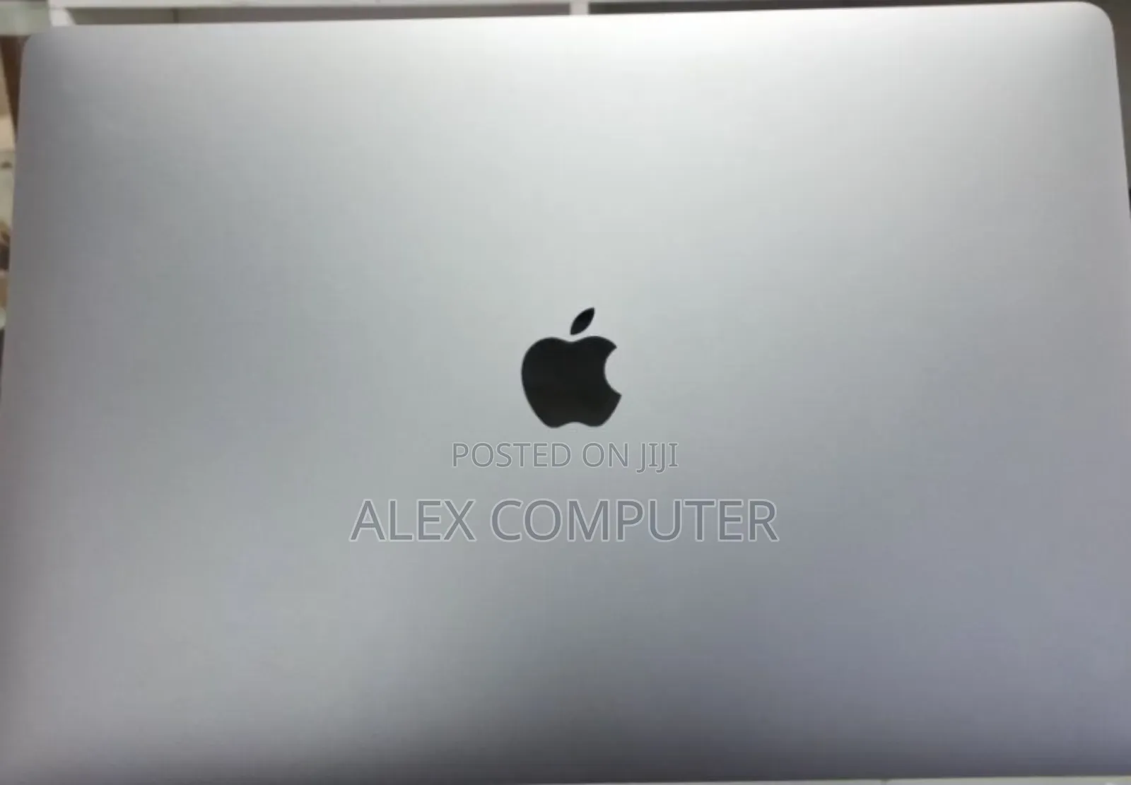 New Laptop Apple MacBook Pro 2019 32GB Intel Core I9 SSD 512GB